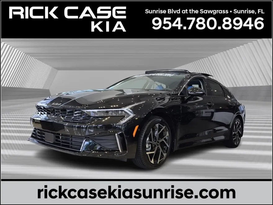 2025 Kia K5 EX photo 1