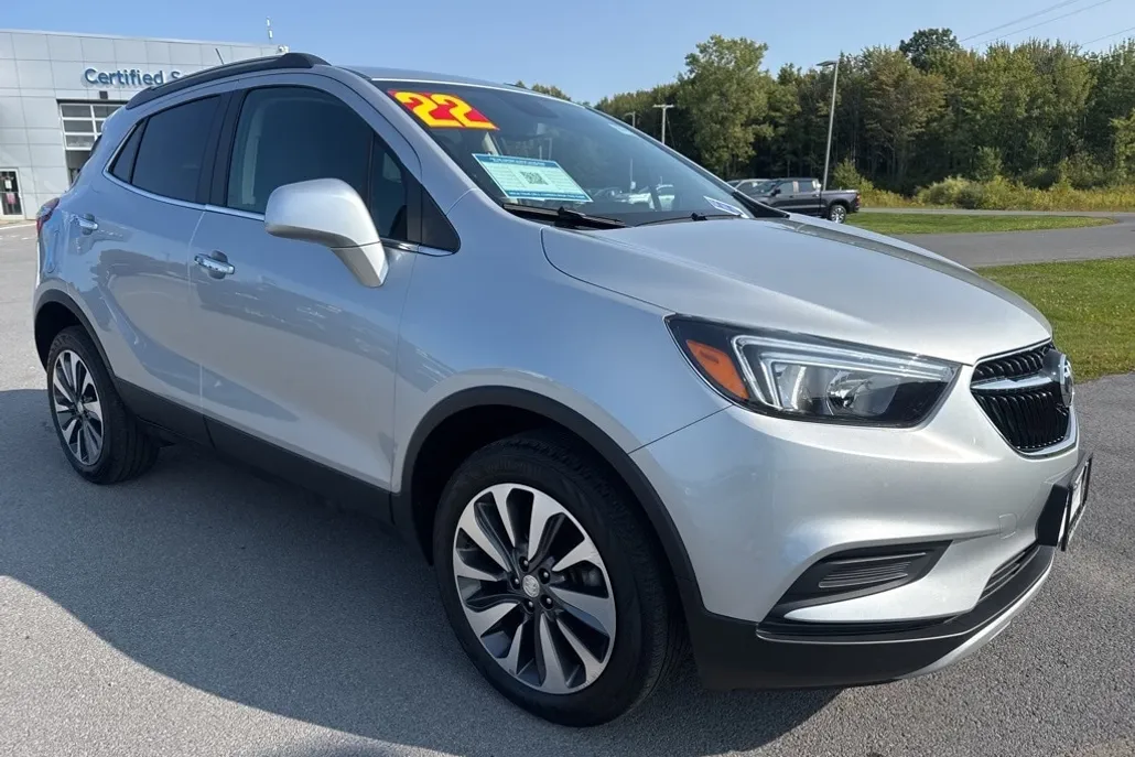 2022 Buick Encore Preferred photo 1