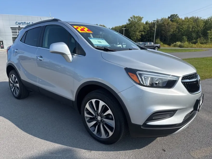 2022 Buick Encore Preferred photo 1