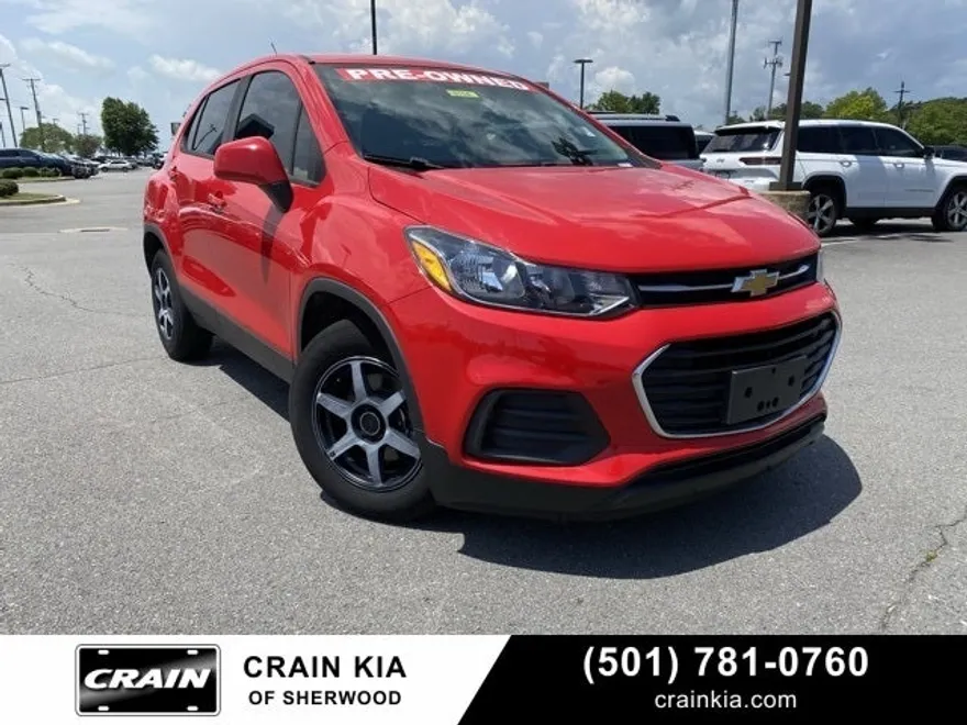 2020 Chevrolet Trax LS photo 1