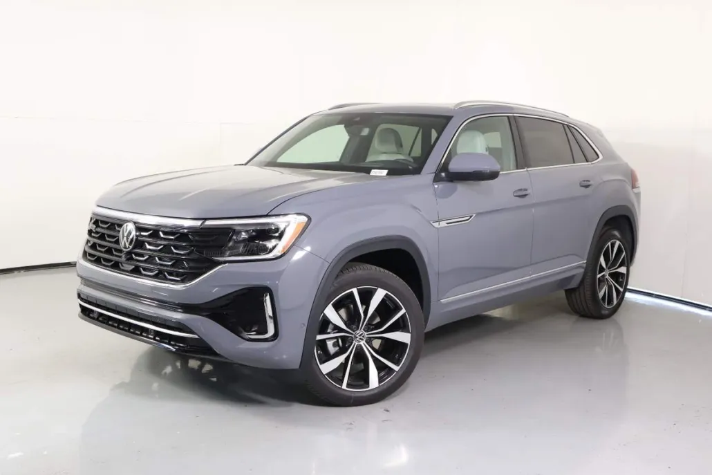 2025 Volkswagen Atlas Cross Sport SEL Premium R-Line photo 1