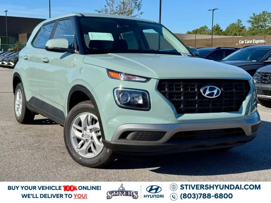 2026 Hyundai Venue SE photo 1