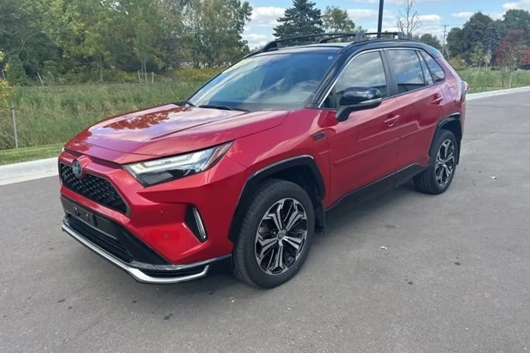 2022 Toyota RAV4 Prime XSE Premium photo 1
