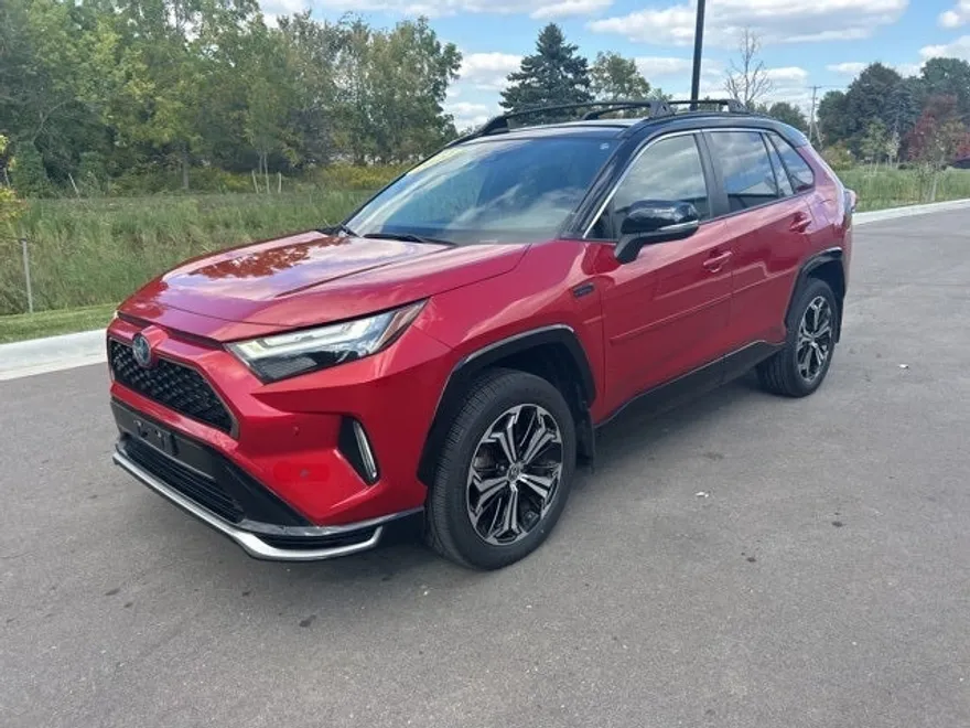 2022 Toyota RAV4 Prime XSE Premium photo 1