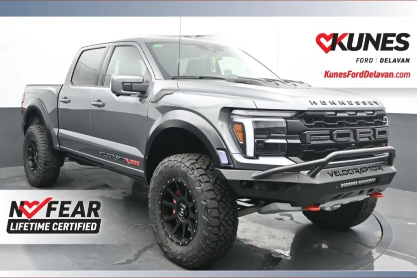 2025 Ford F-150 Raptor photo 1