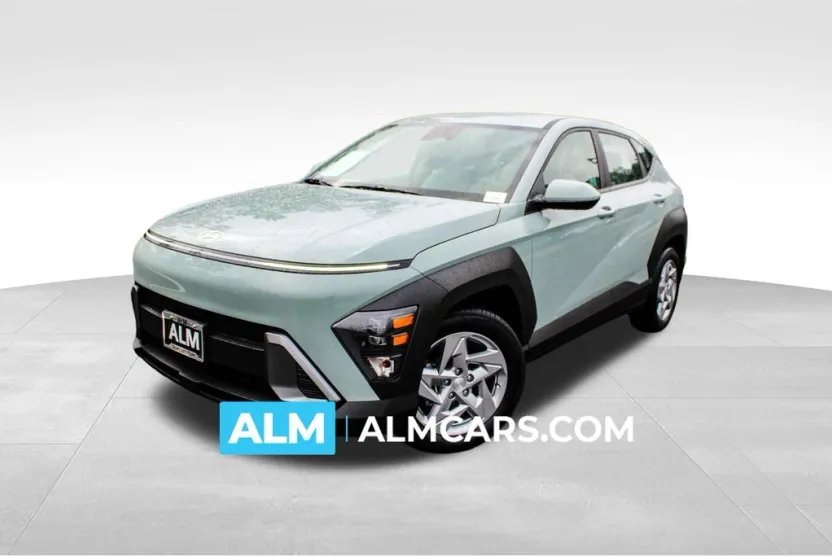 2024 Hyundai Kona SE photo 1