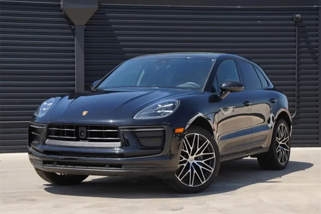 2025 Porsche Macan Base photo 1