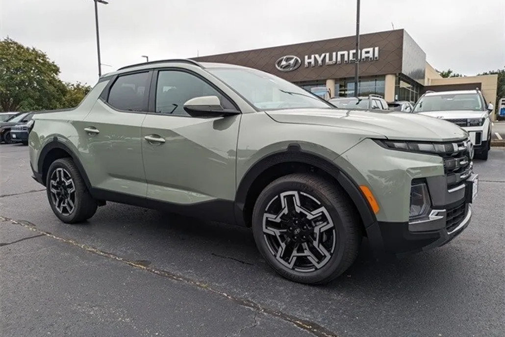 2025 Hyundai Santa Cruz Limited photo 1