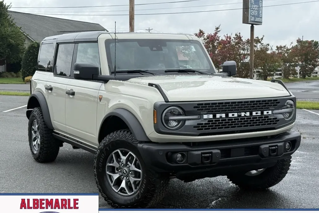 2025 Ford Bronco Badlands photo 1