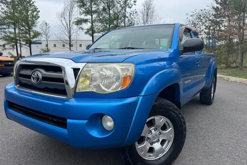 2009 Toyota Tacoma photo 1
