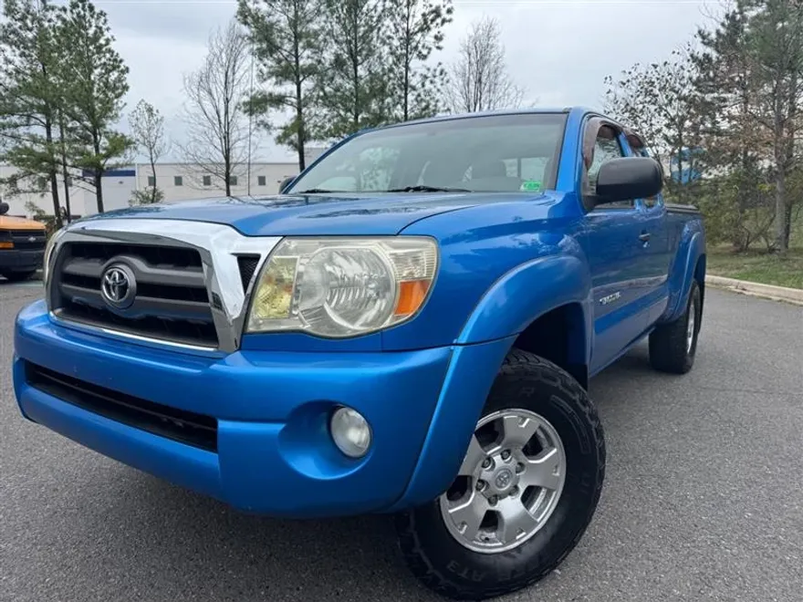 2009 Toyota Tacoma photo 1