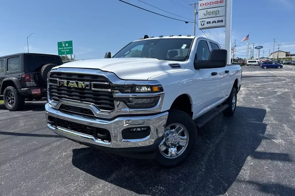 2025 Ram 2500 Tradesman photo 1
