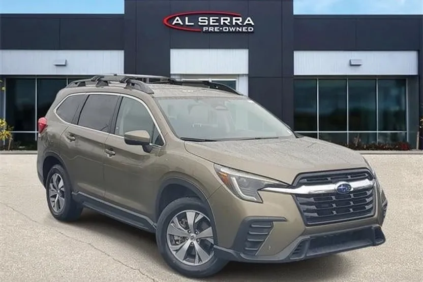 2023 Subaru Ascent Premium photo 1
