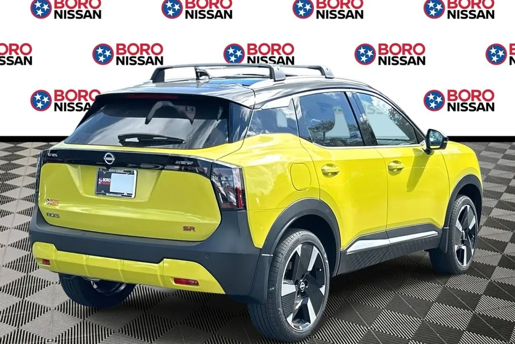 2026 Nissan Kicks SR photo 1