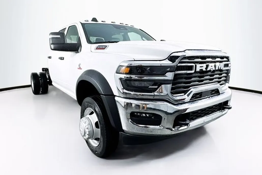 2025 Ram 5500 Tradesman photo 1
