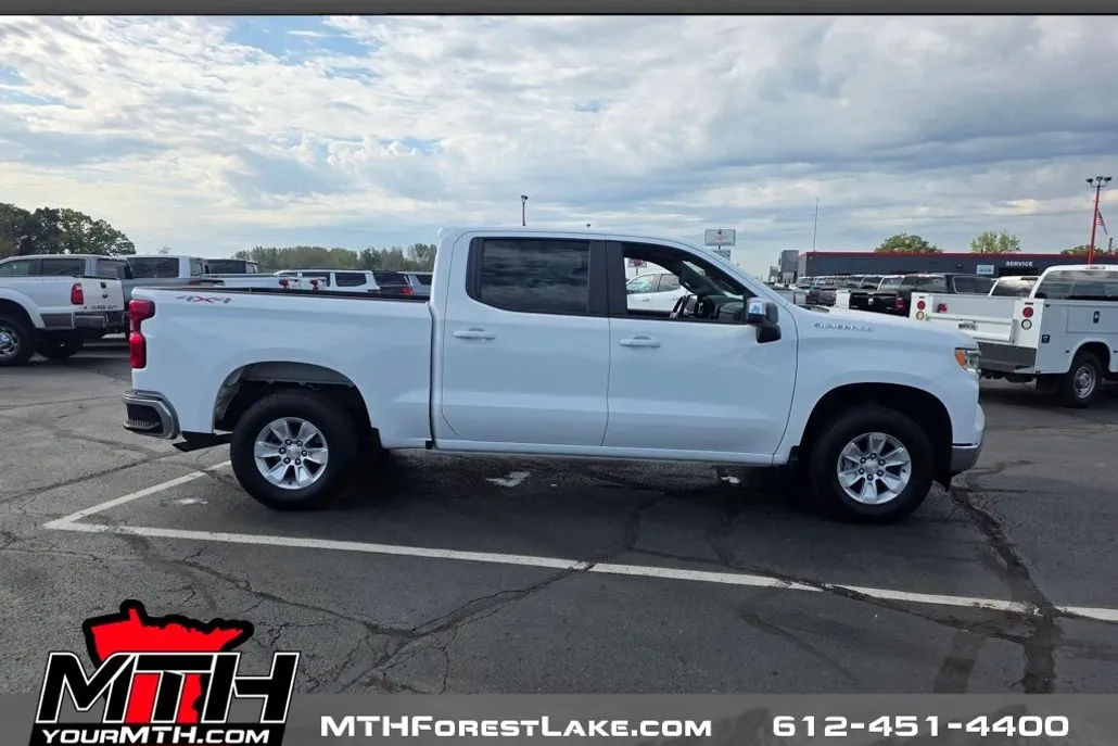 2023 Chevrolet Silverado 1500 LT1 photo 1