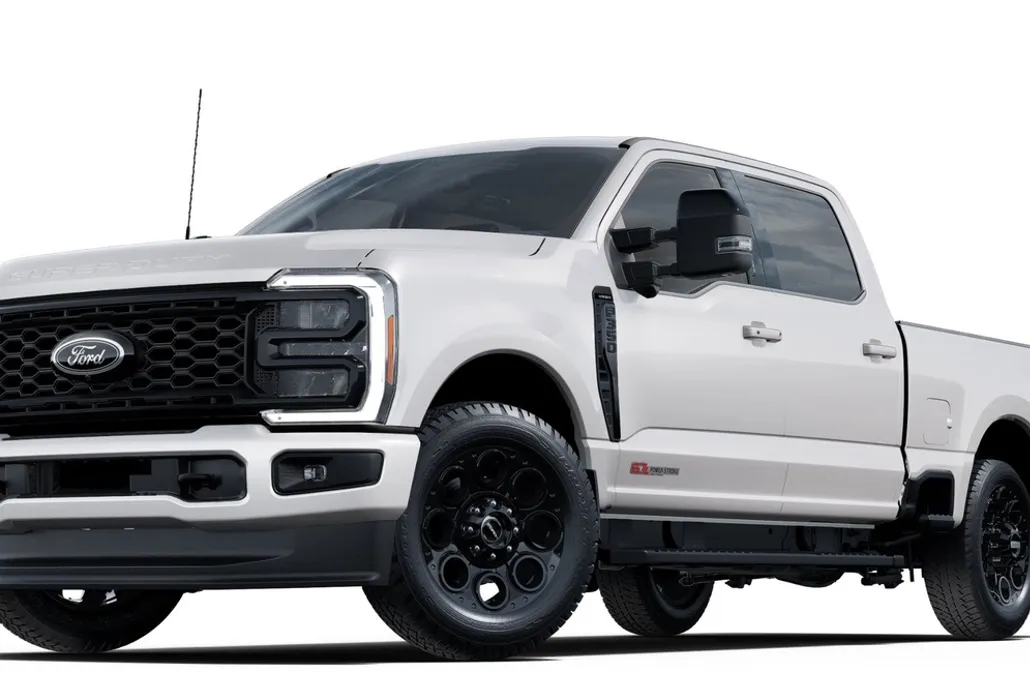 2025 Ford F-350 Lariat photo 1