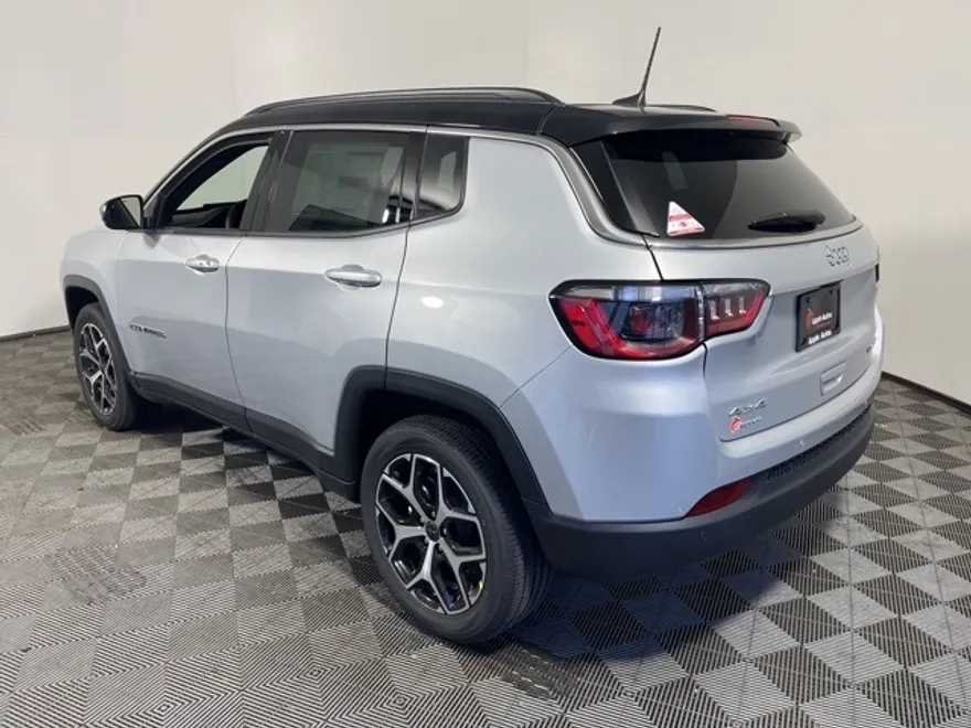 2025 Jeep Compass Limited photo 1