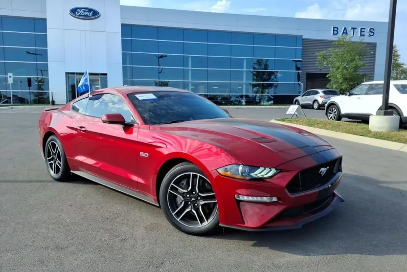 2022 Ford Mustang GT Premium photo 1