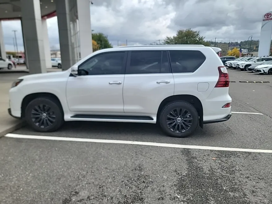 2022 Lexus GX 460 photo 1