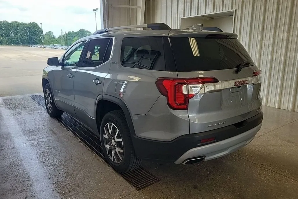 2023 Gmc Acadia SLE photo 1