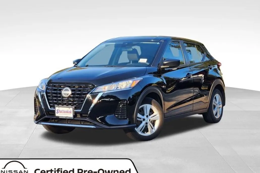 2022 Nissan Kicks S photo 1