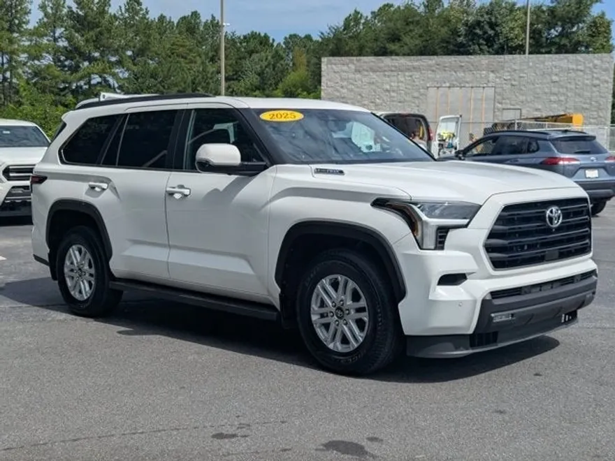 2025 Toyota Sequoia SR5 photo 1