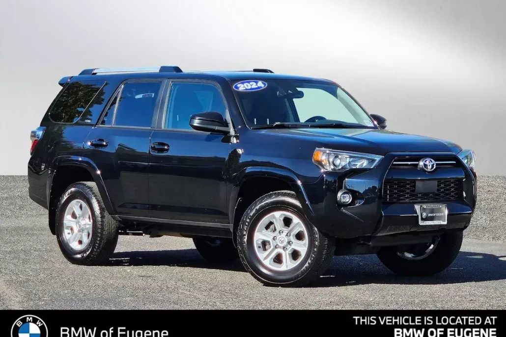 2024 Toyota 4Runner SR5 photo 1