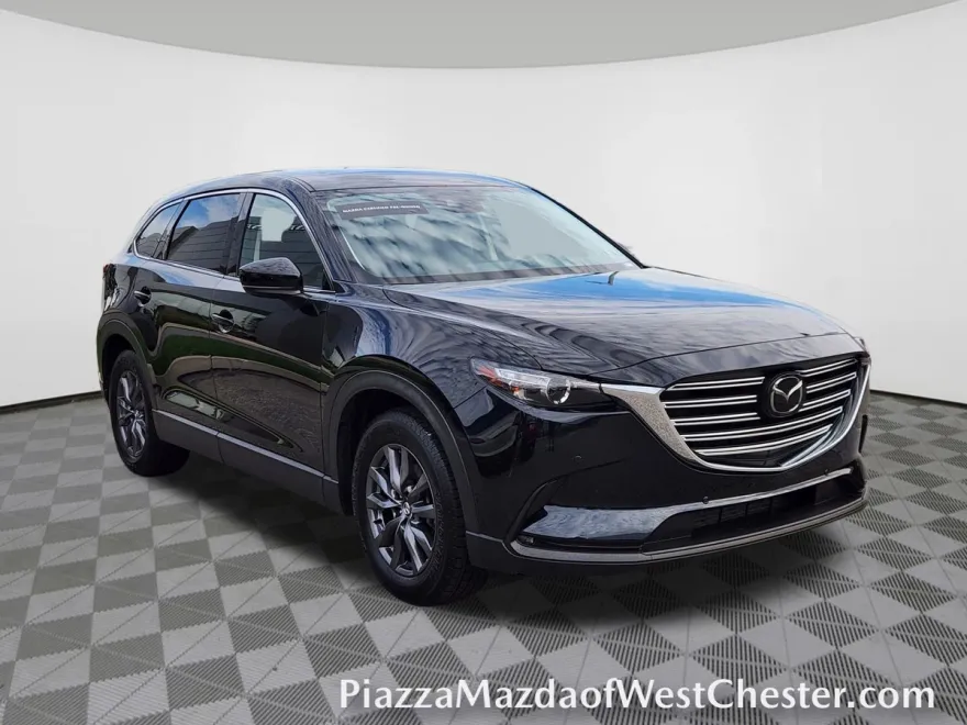 2022 Mazda CX-9 Touring photo 1