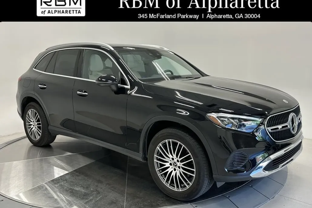 2024 Mercedes Benz GLC 300 4MATIC photo 1