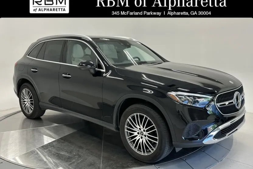 2024 Mercedes Benz GLC 300 4MATIC photo 1