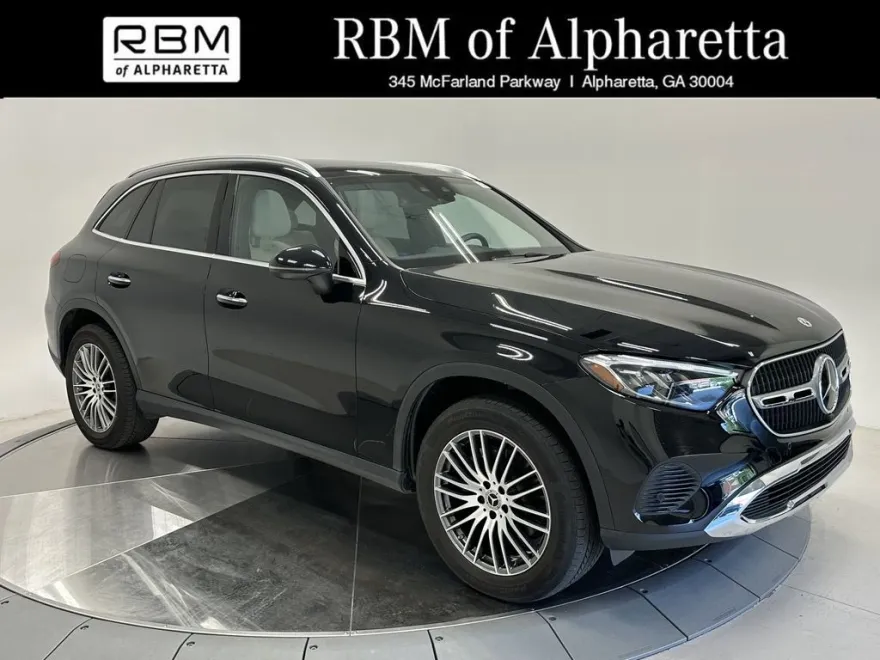 2024 Mercedes Benz GLC 300 4MATIC photo 1