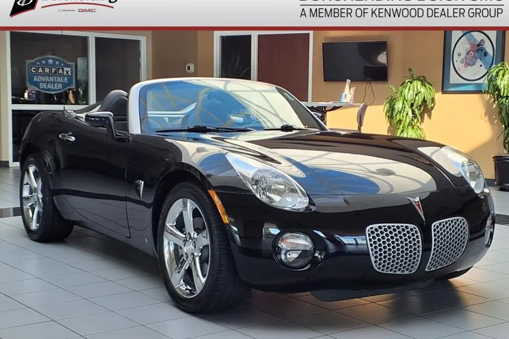 2006 Pontiac Solstice Base Convertible photo 1