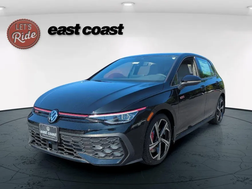 2025 Volkswagen Golf GTI SE photo 1
