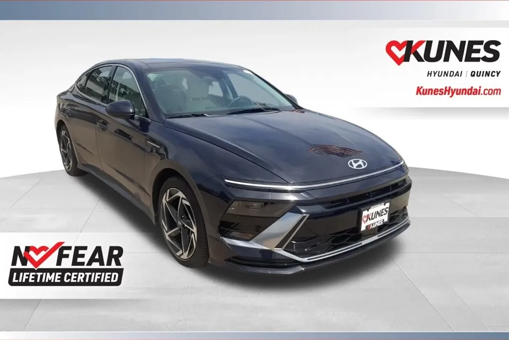 2024 Hyundai Sonata SEL photo 1