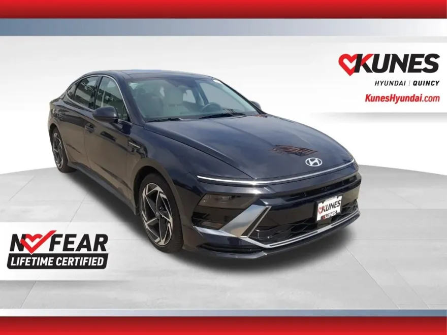 2024 Hyundai Sonata SEL photo 1