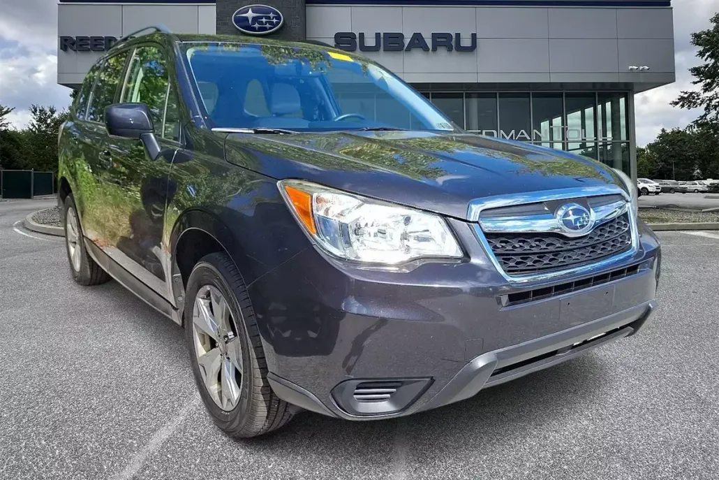2016 Subaru Forester 2.5i Premium photo 1