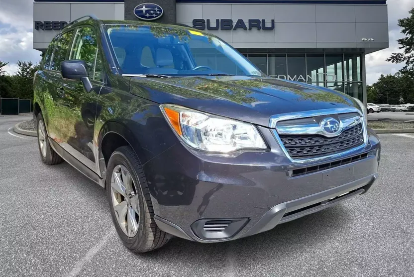 2016 Subaru Forester 2.5i Premium photo 1