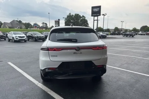 2024 Alfa Romeo Tonale Ti photo 3