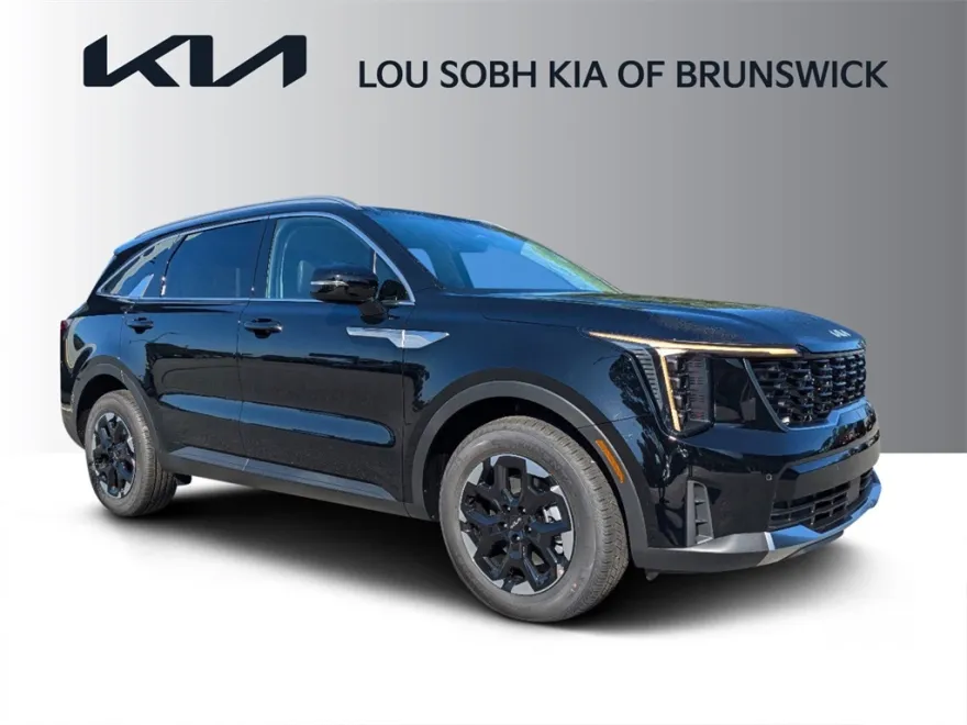 2025 Kia Sorento S photo 1