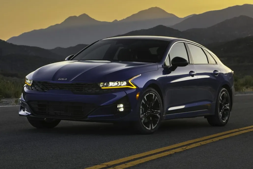 2022 Kia K5 LXS photo 1