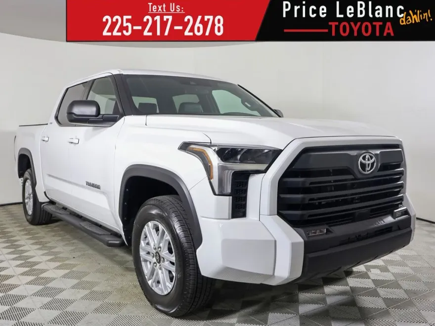 2025 Toyota Tundra SR5 photo 1