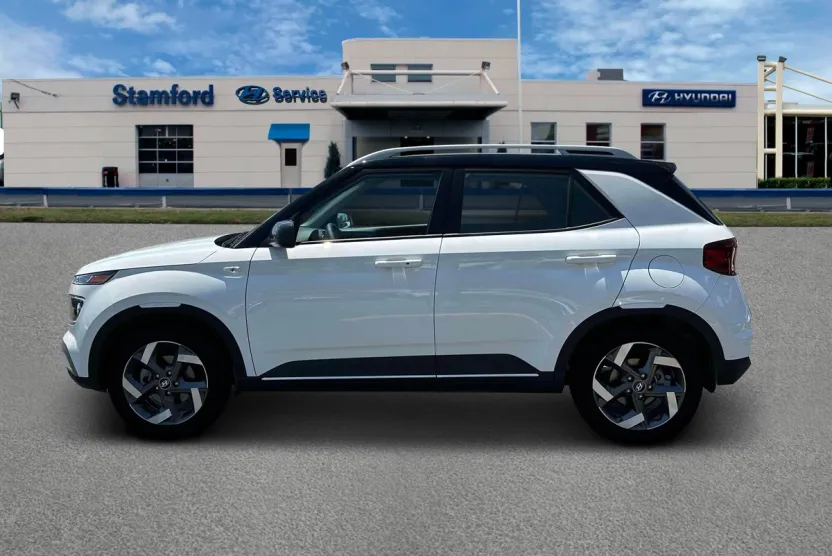 2025 Hyundai Venue Limited photo 1