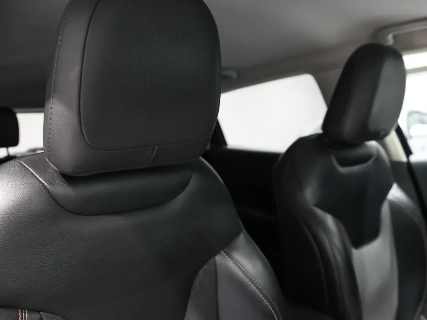 2019 Jeep Compass Latitude photo 10