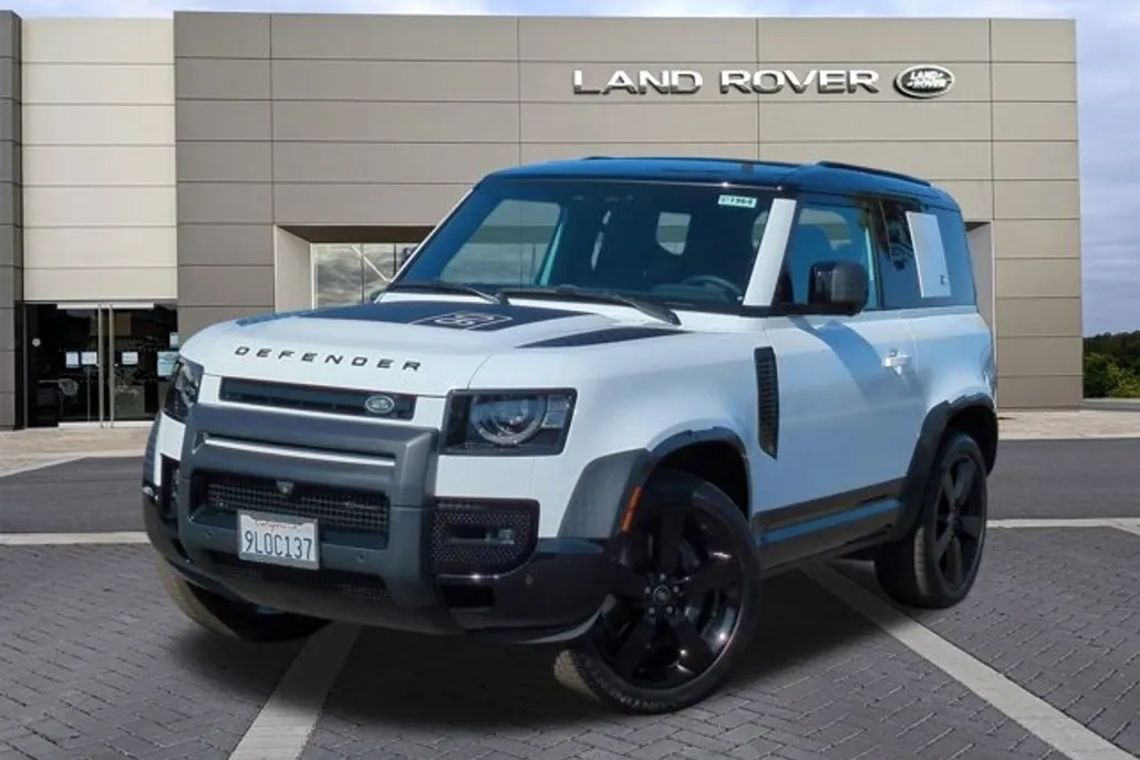 2023 Land Rover Defender 90 X-Dynamic SE photo 1