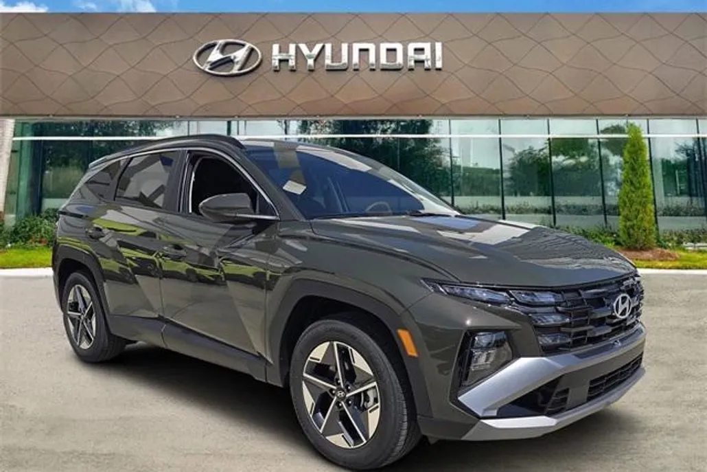 2025 Hyundai Tucson SEL photo 1