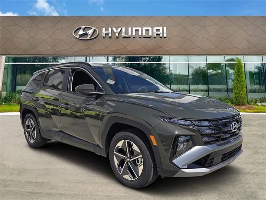 2025 Hyundai Tucson SEL photo 1