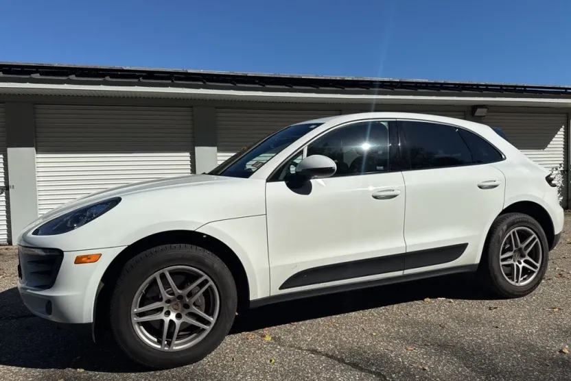 2018 Porsche Macan photo 1