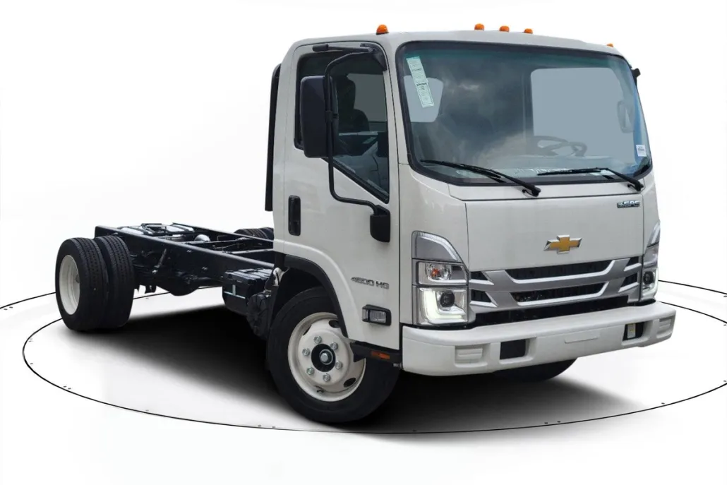 2024 Chevrolet Silverado 4500HD Base photo 1
