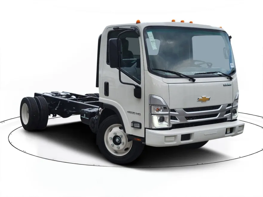 2024 Chevrolet Silverado 4500HD Base photo 1